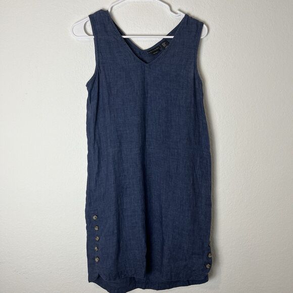 Tahari Dresses & Skirts - TAHARI 100% Linen Blue Sleeveless To The Knee Dress With Buttons As Accent XS